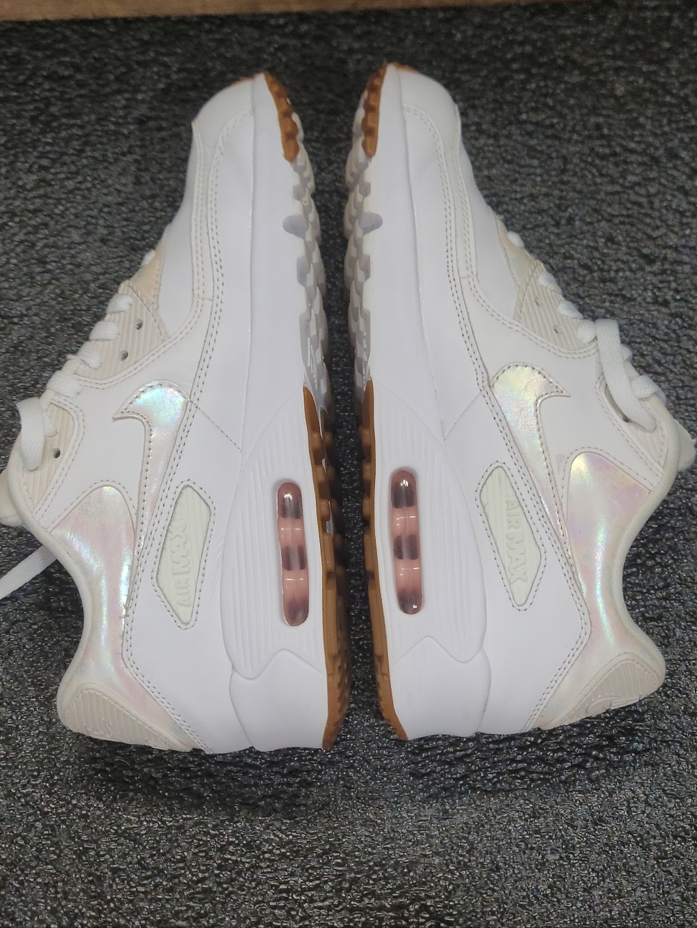 Nike Air Max 90 SE (special edition)  Pearlescent Shimmer Gum. Wmns 8 - Picture 4 of 15